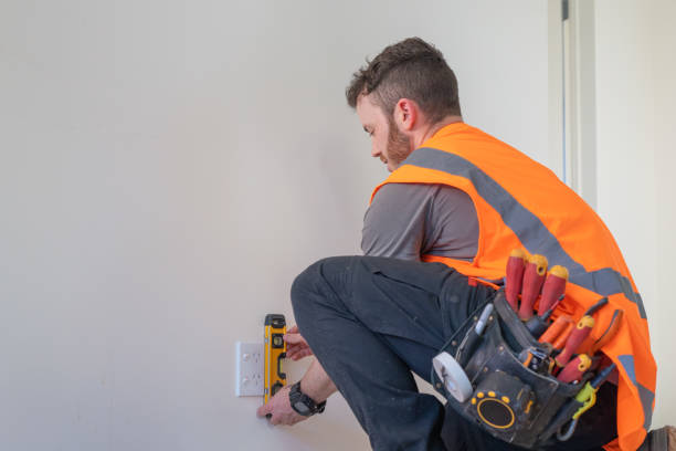 Best Circuit Breaker Repair  in Pinewood, FL
